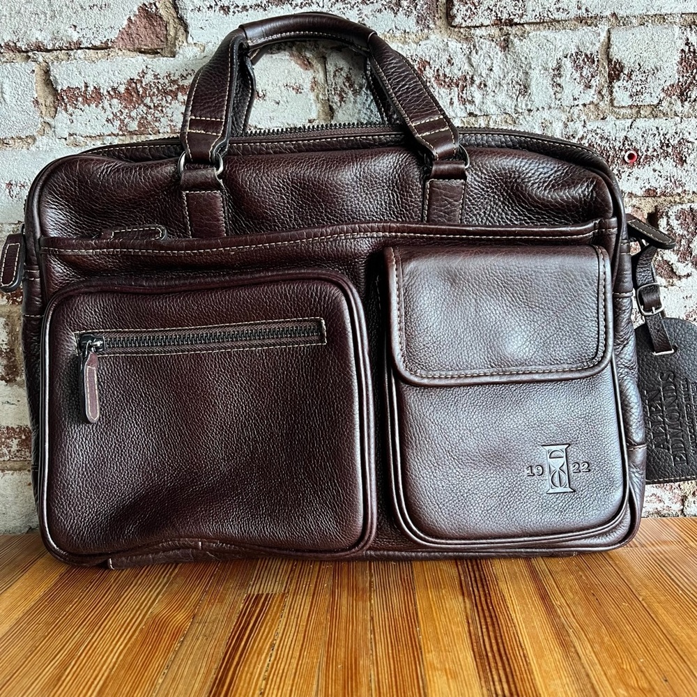 Allen Edmonds Multipocket Brief
